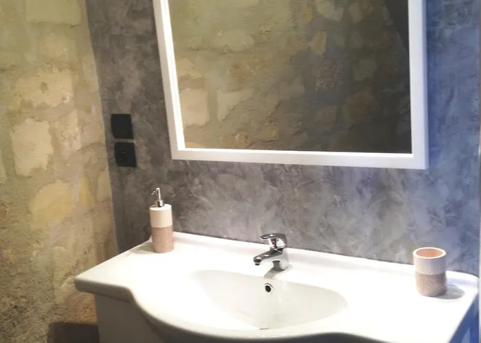 לינה וארוחת בוקר Vignobles Fabris 3*